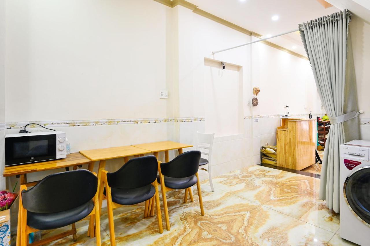 Apartament Huyen House Ho Chi Minh Zewnętrze zdjęcie